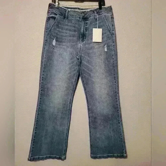 Nwt KanCan Makayla Ultra High Rise Flare Jeans - Picture 2 of 7